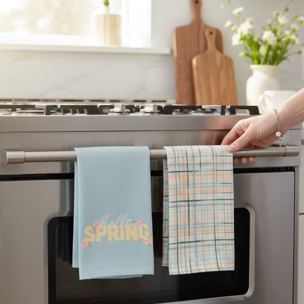 Thirty-One Spring Plaid Tea Towels Set of 2 Pastel Kitchen Decor NIP